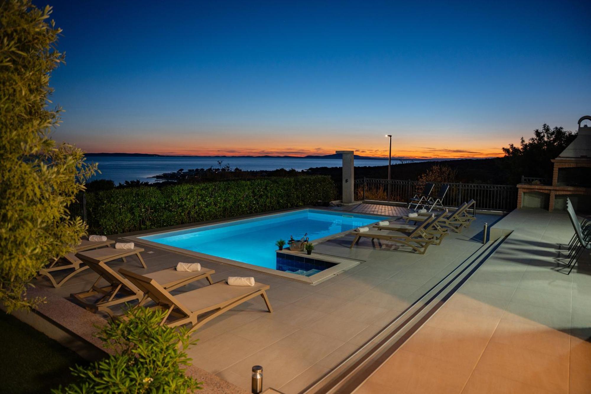 Villas Royal I With Private Pool โนวาลยา ภายนอก รูปภาพ